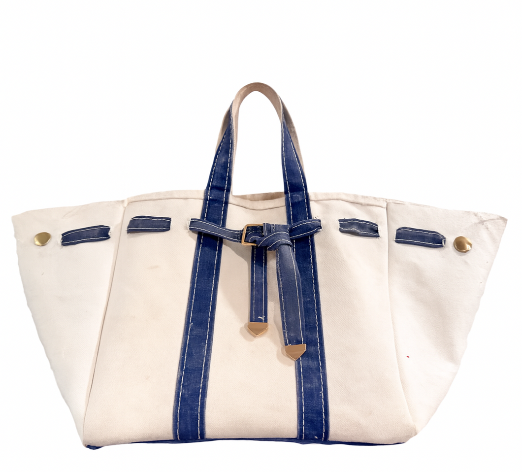 The Birdie Fair Tote in Vintage Faded Blue - Expected Ship Date: November 15, 2025
