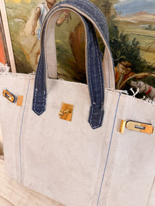 COM Boatkin 40. Send us your Tote! Have a Boatkin 40 made just for you.