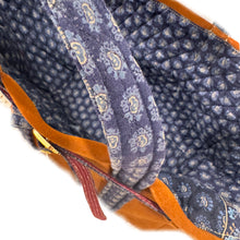 The Vera Bradley Le Fair Tote - Classic Navy