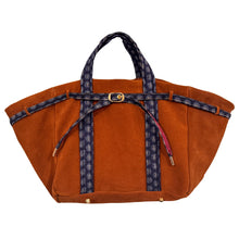 The Vera Bradley Le Fair Tote - Classic Navy